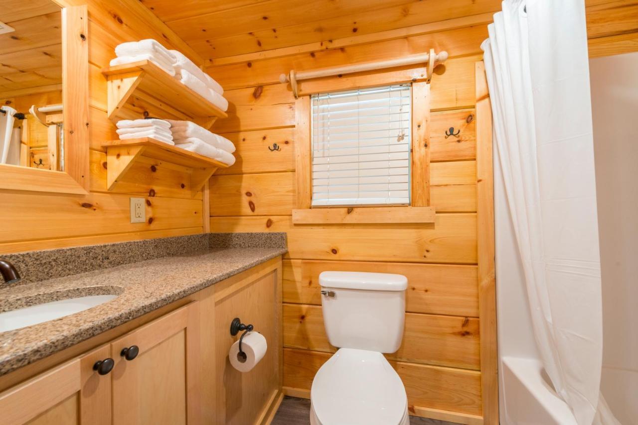 Great Escapes Rv Resort Bryan College Station Exterior foto